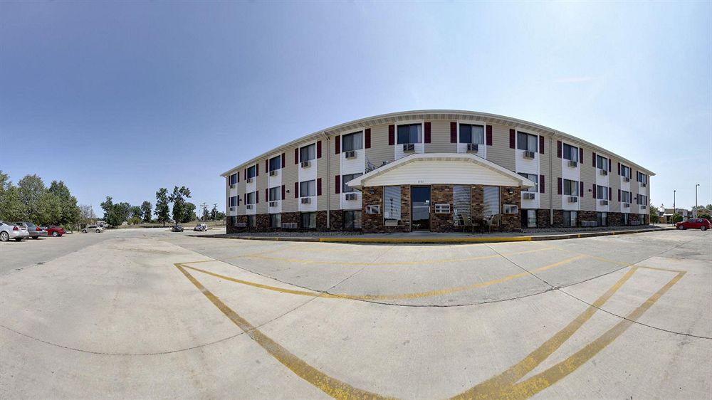 Super 8 By Wyndham Kirksville-University Area Ngoại thất bức ảnh