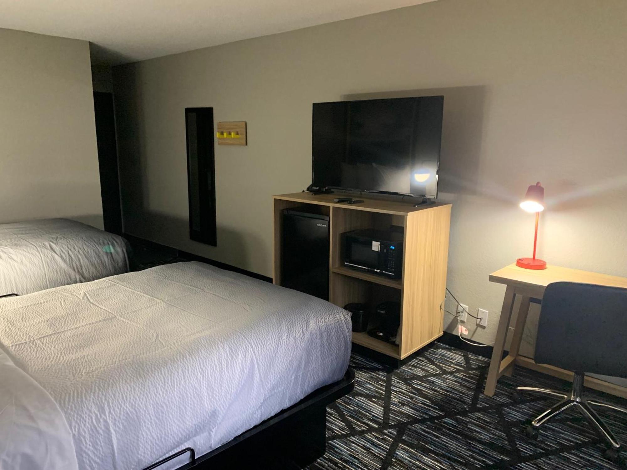 Super 8 By Wyndham Kirksville-University Area Ngoại thất bức ảnh