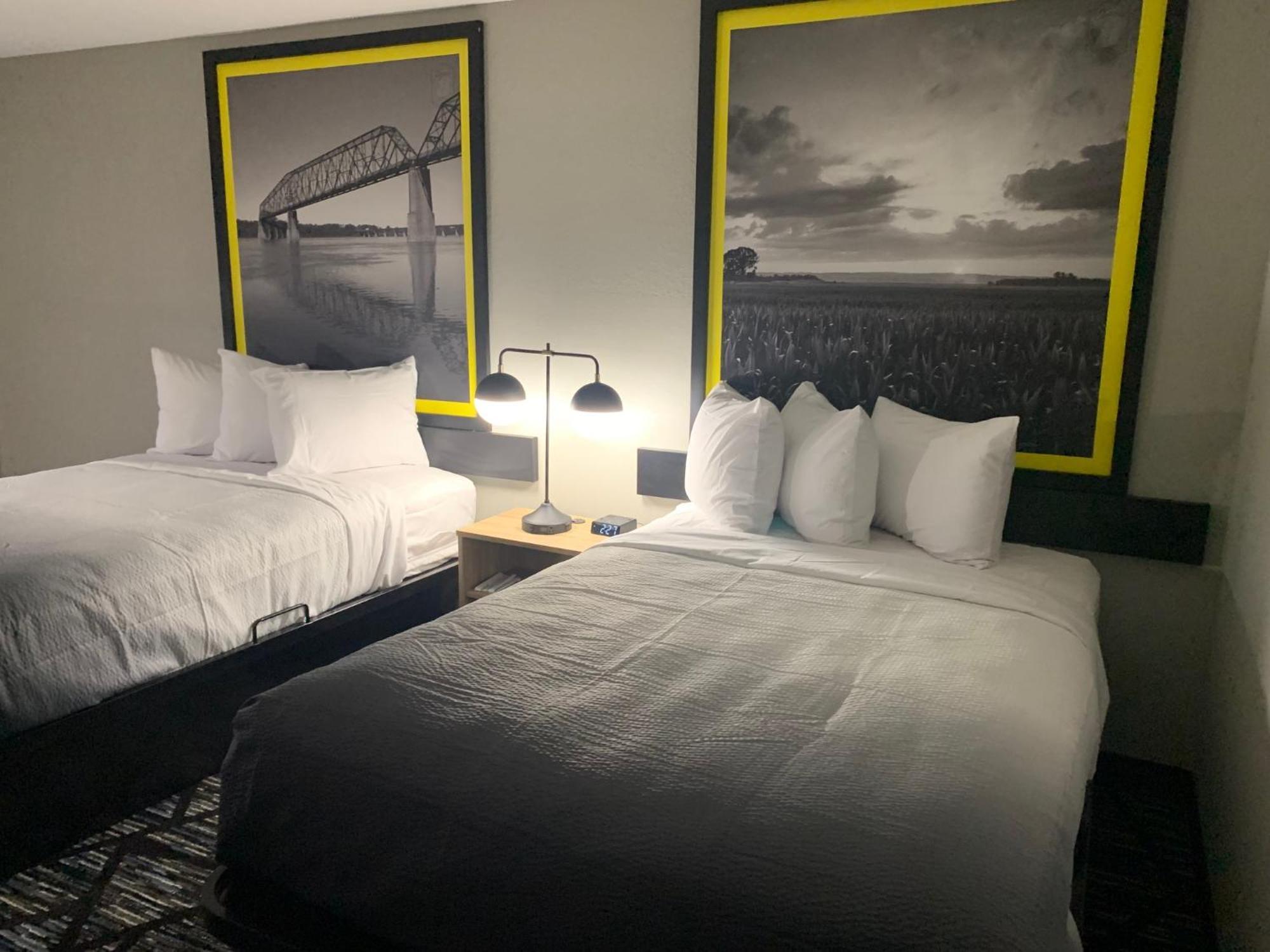 Super 8 By Wyndham Kirksville-University Area Ngoại thất bức ảnh